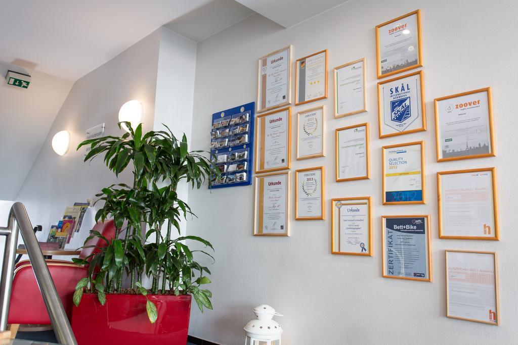 Hotel National Duesseldorf Екстериор снимка