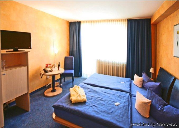 Hotel National Duesseldorf Стая снимка