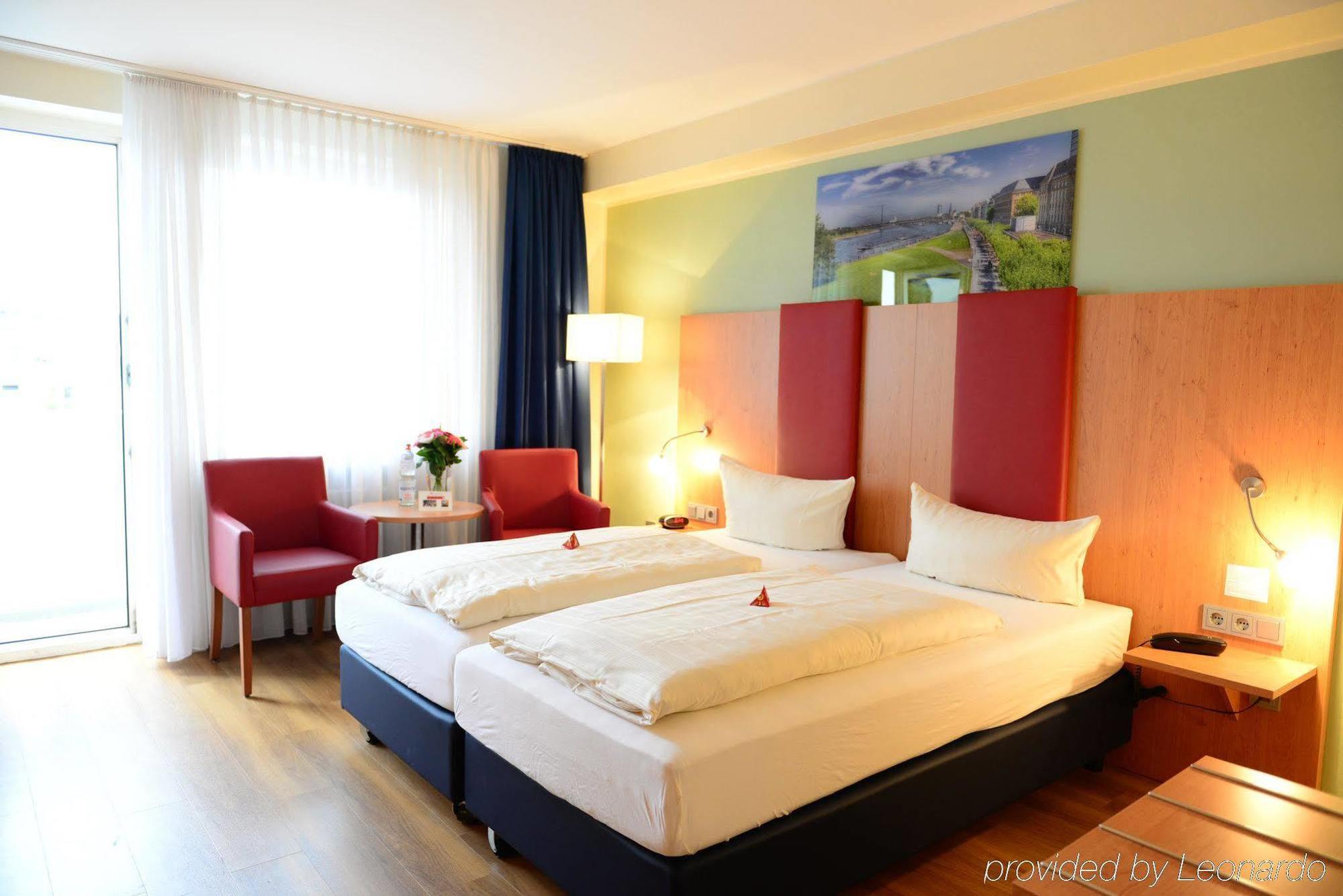 Hotel National Duesseldorf Екстериор снимка