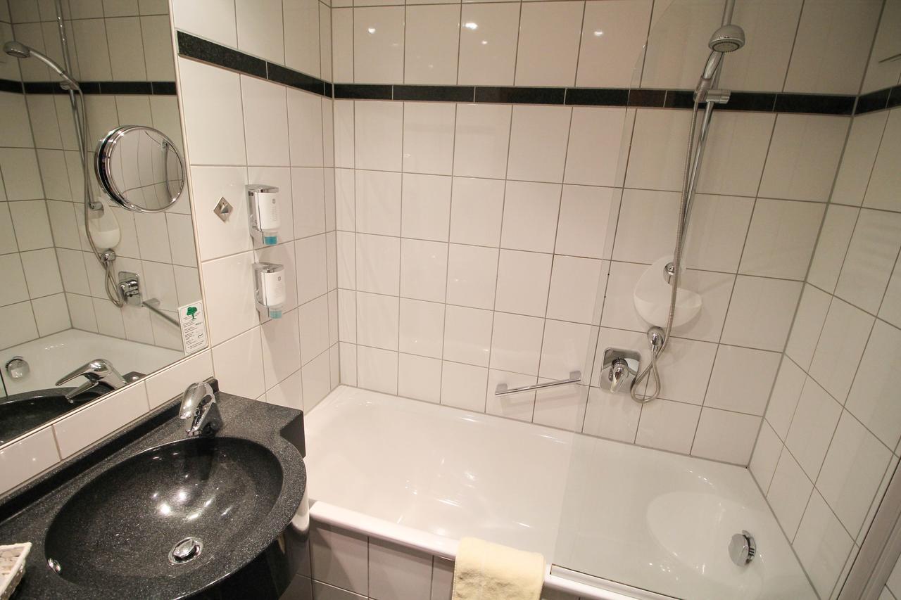 Hotel National Duesseldorf Екстериор снимка