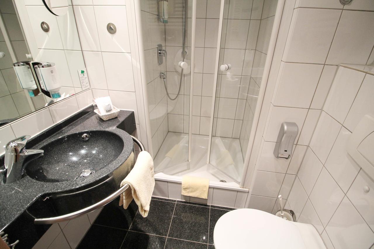 Hotel National Duesseldorf Екстериор снимка