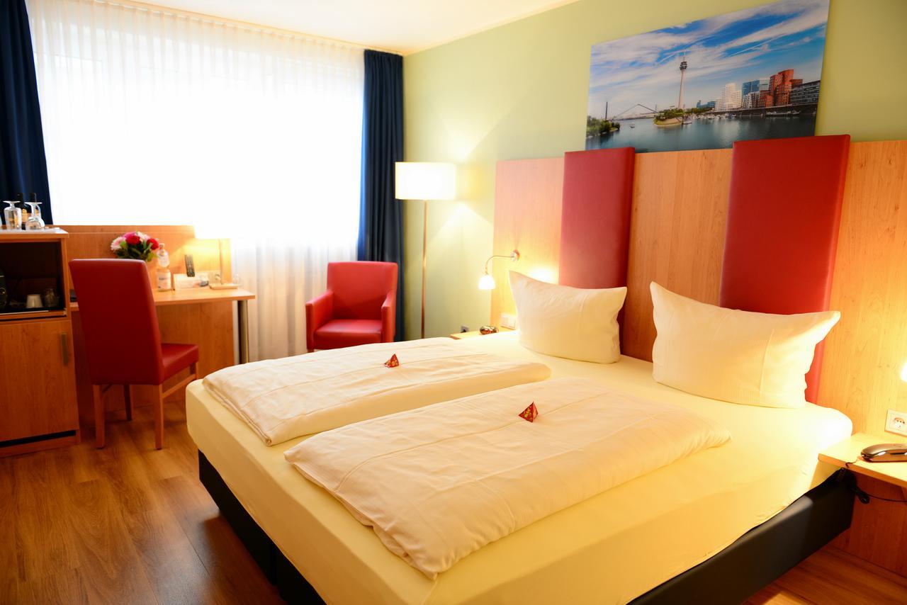 Hotel National Duesseldorf Екстериор снимка