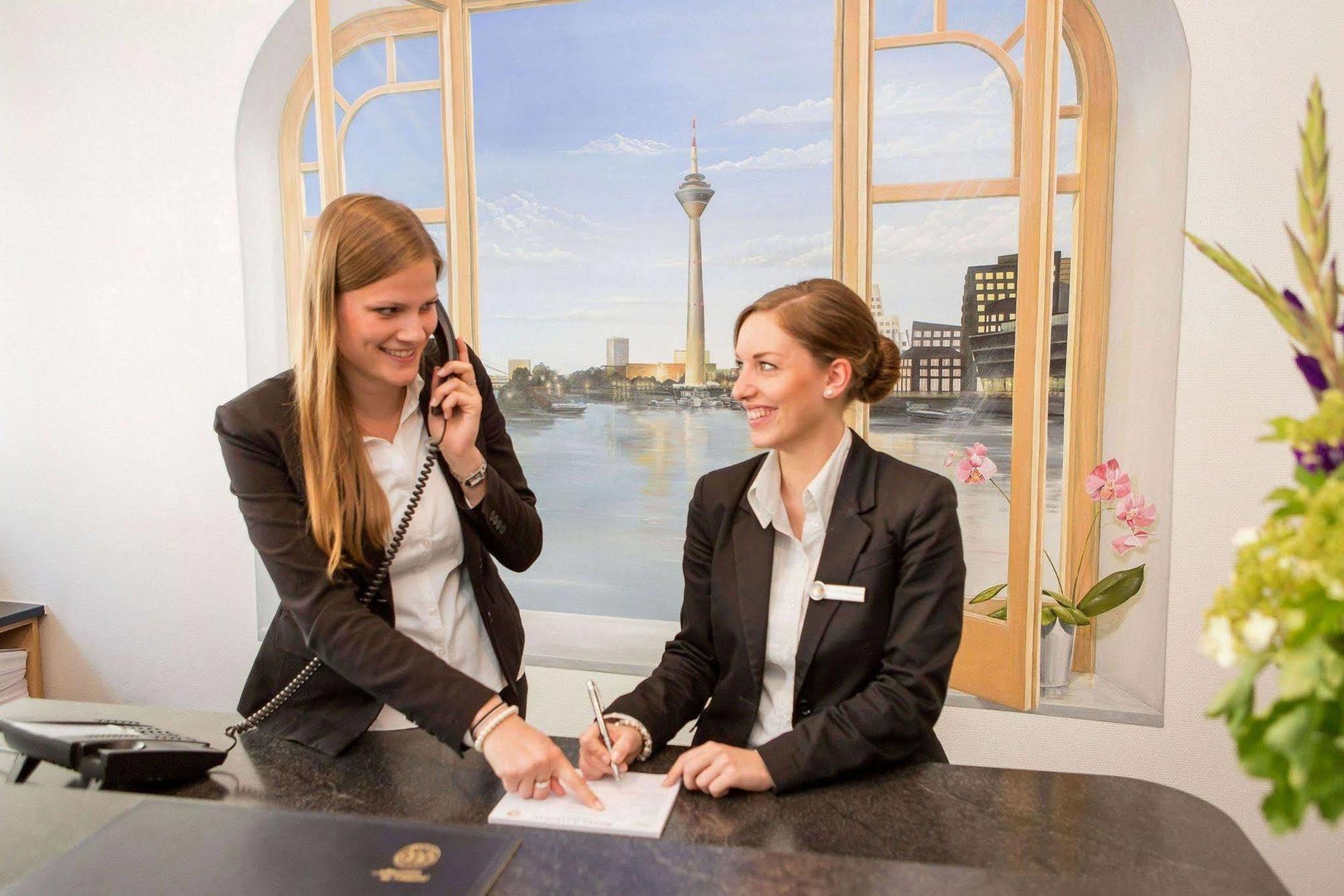 Hotel National Duesseldorf Екстериор снимка